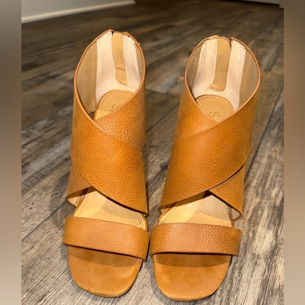 Splendid Sandals Size 8 Pre-owned